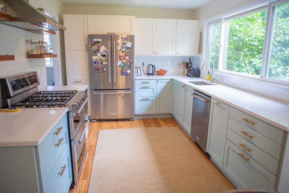Remodeled kitchen fully stocked kitchen. 