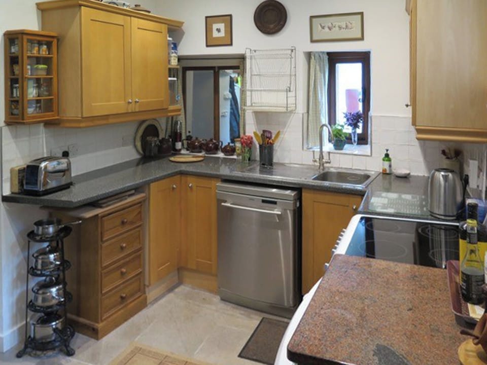 Kitchen | The Farmhouse at Hallin Bank - Hallin Bank, Glenridding and Southern Ullswater