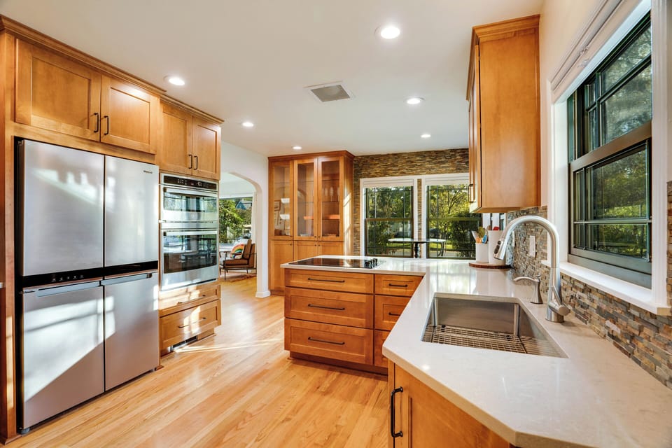 Newly renovated; SS appliances, quartz countertops & solid wood cabinet