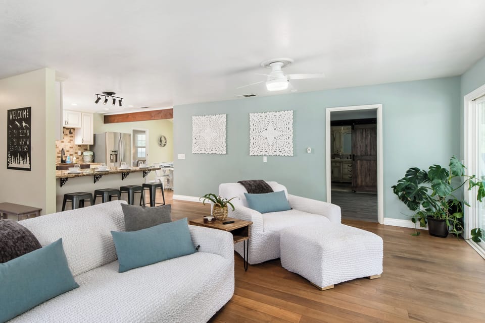 Open Concept Living room 