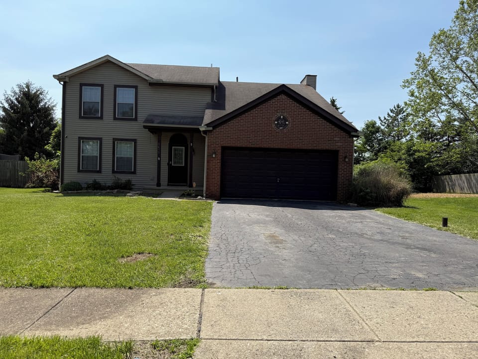 Exterior front picture 