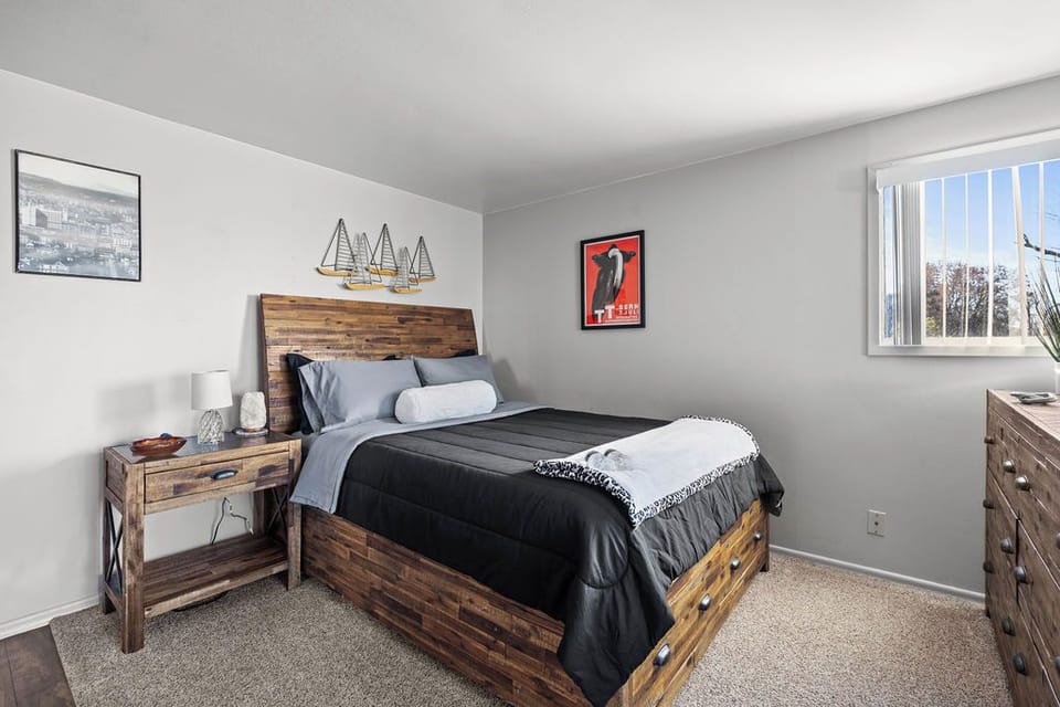 Rest easy on a Casper queen bed, with plenty of clothing storage.