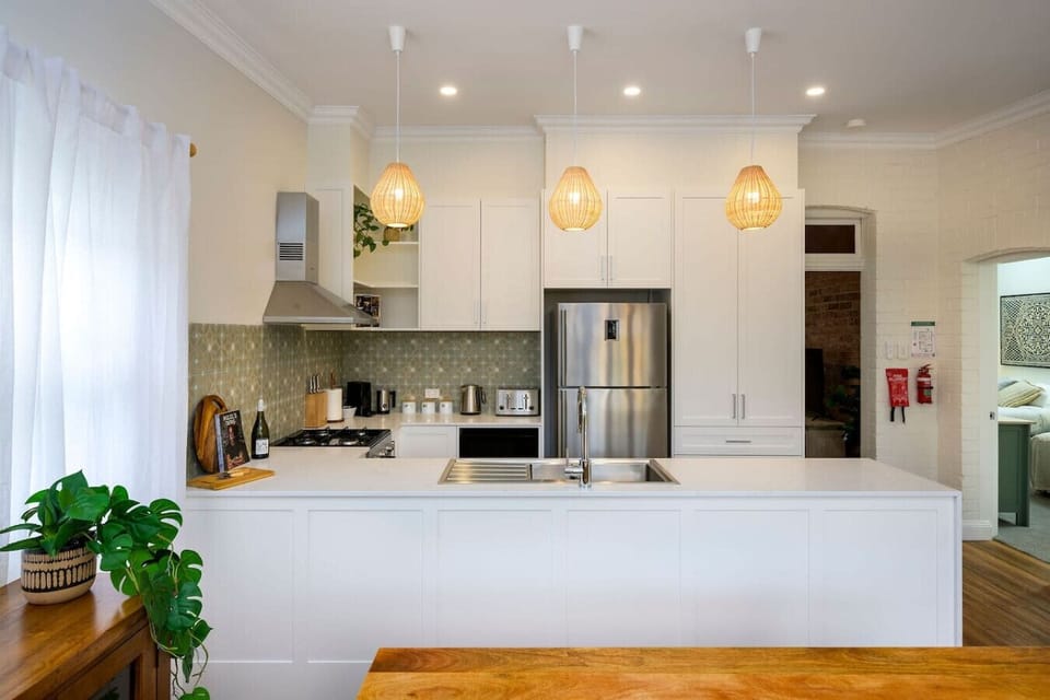 Fully equip Kitchen.