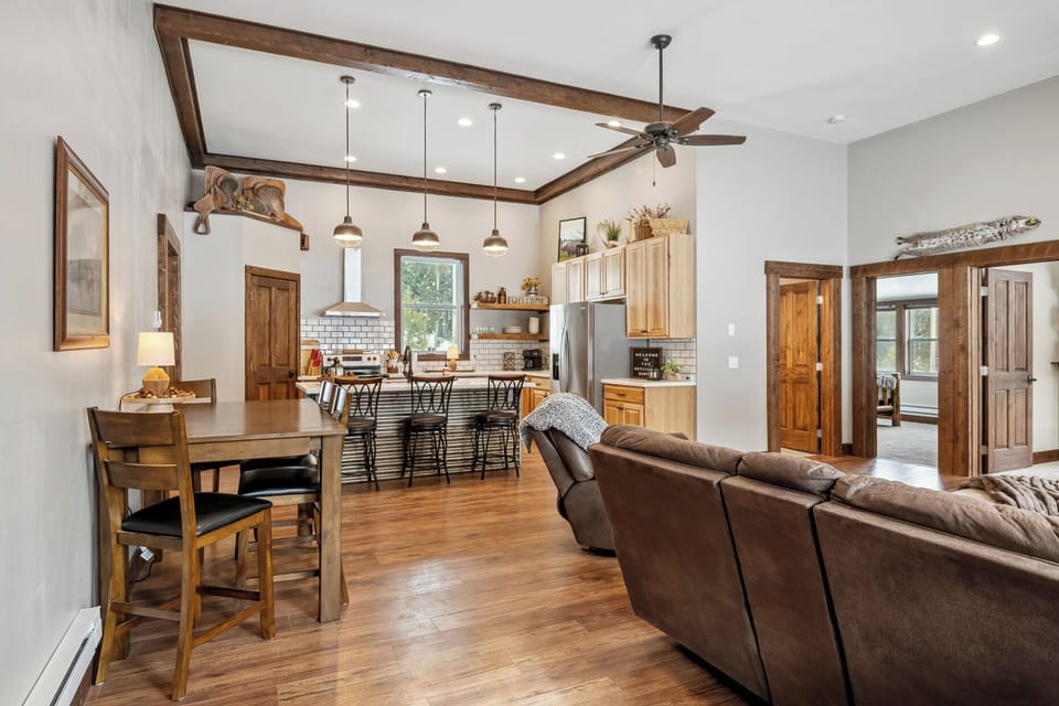 Dining area with seating for 4. 