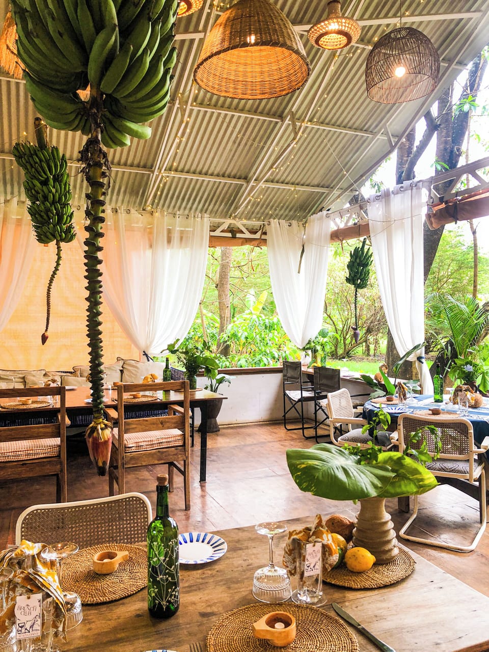 Outdoor dining