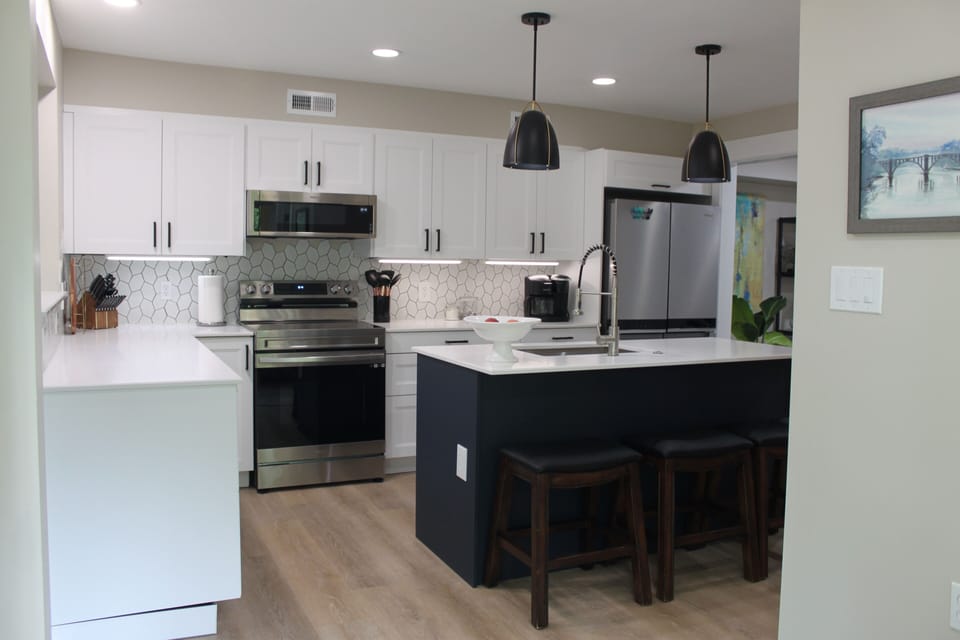 Kitchen from side foyer