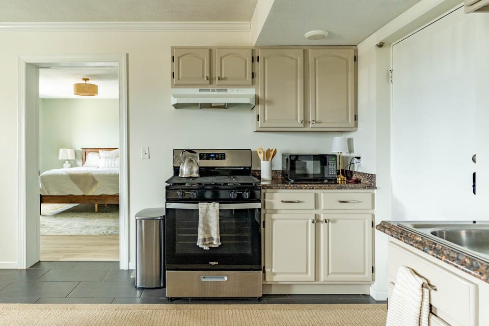 Microwave Oven/Full Range