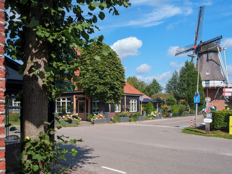 Immediate Surroundings [summer] (<1 km)