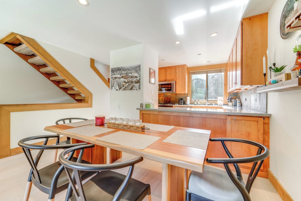 Dining Area | Kitchen | Cooking Basics