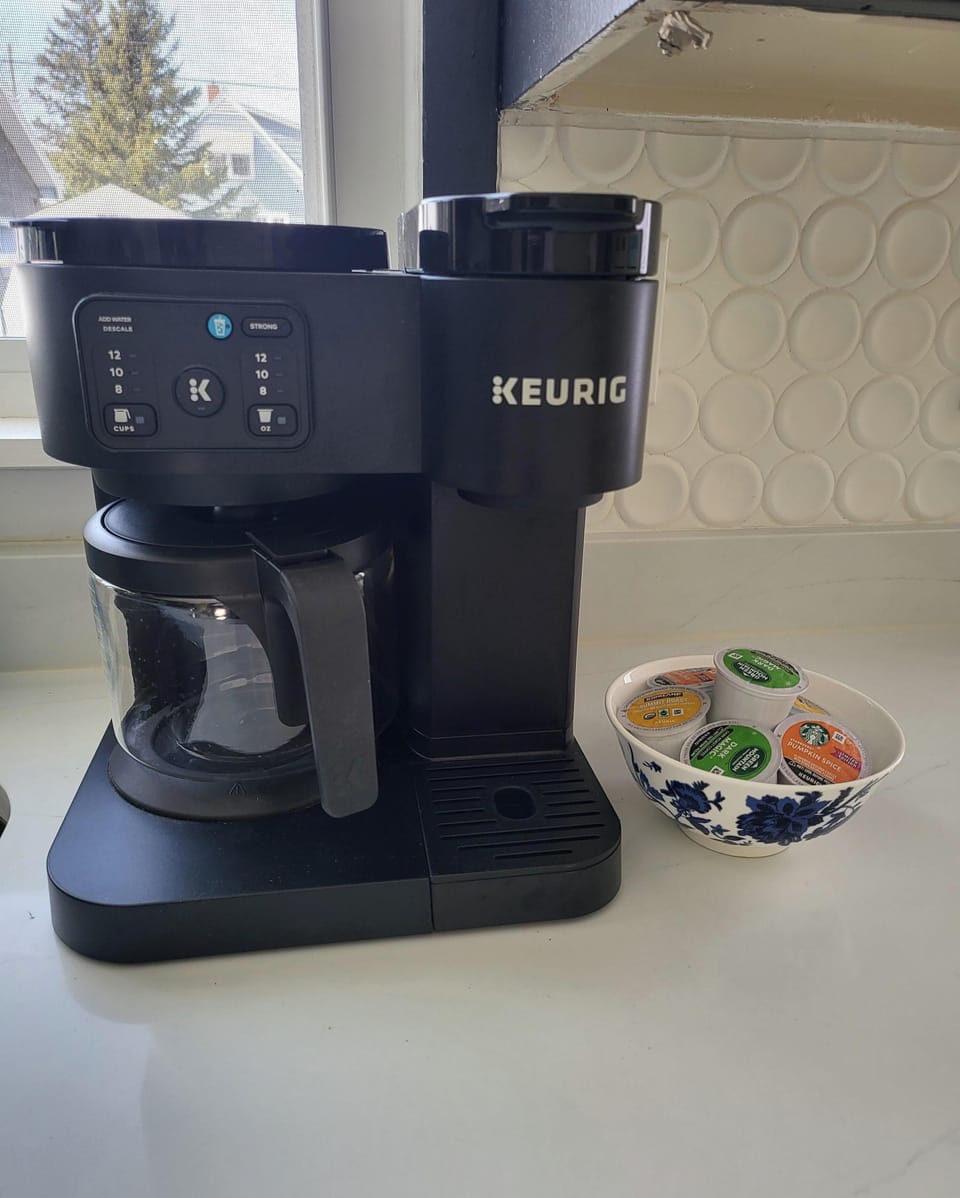 Keurig pot and one-cup