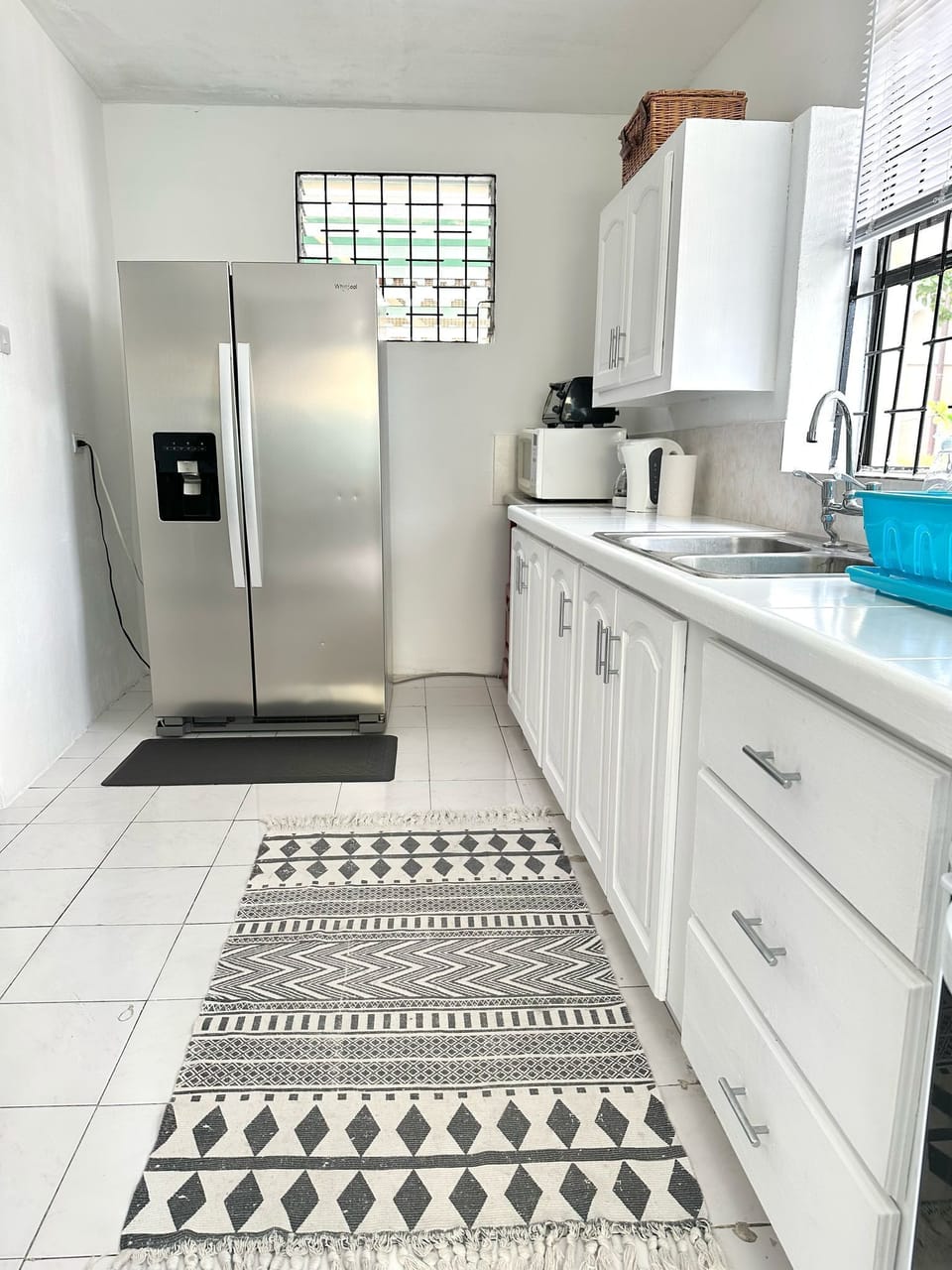 Kitchen Area (4)