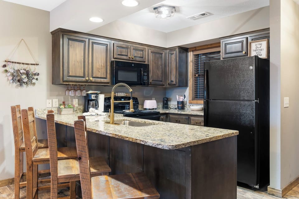 Full Kitchen