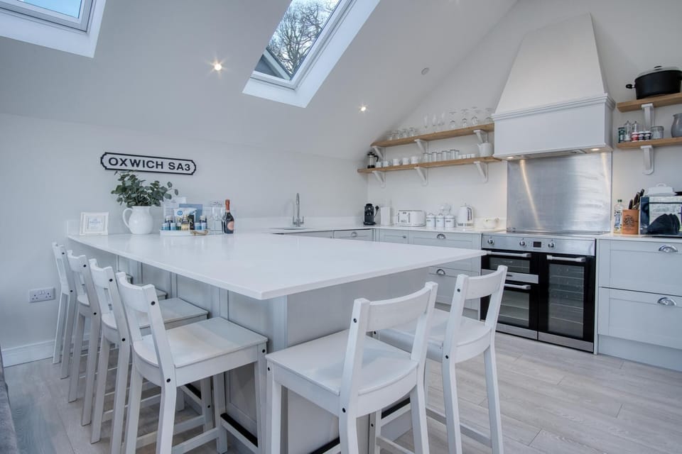 Ty Megan - 3 Bedroom Cottage - Bayview Oxwich (6368)