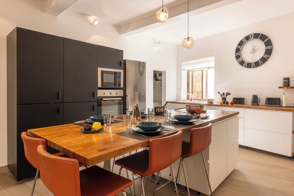 Kitchen and dining area