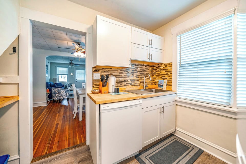 Kitchen area
