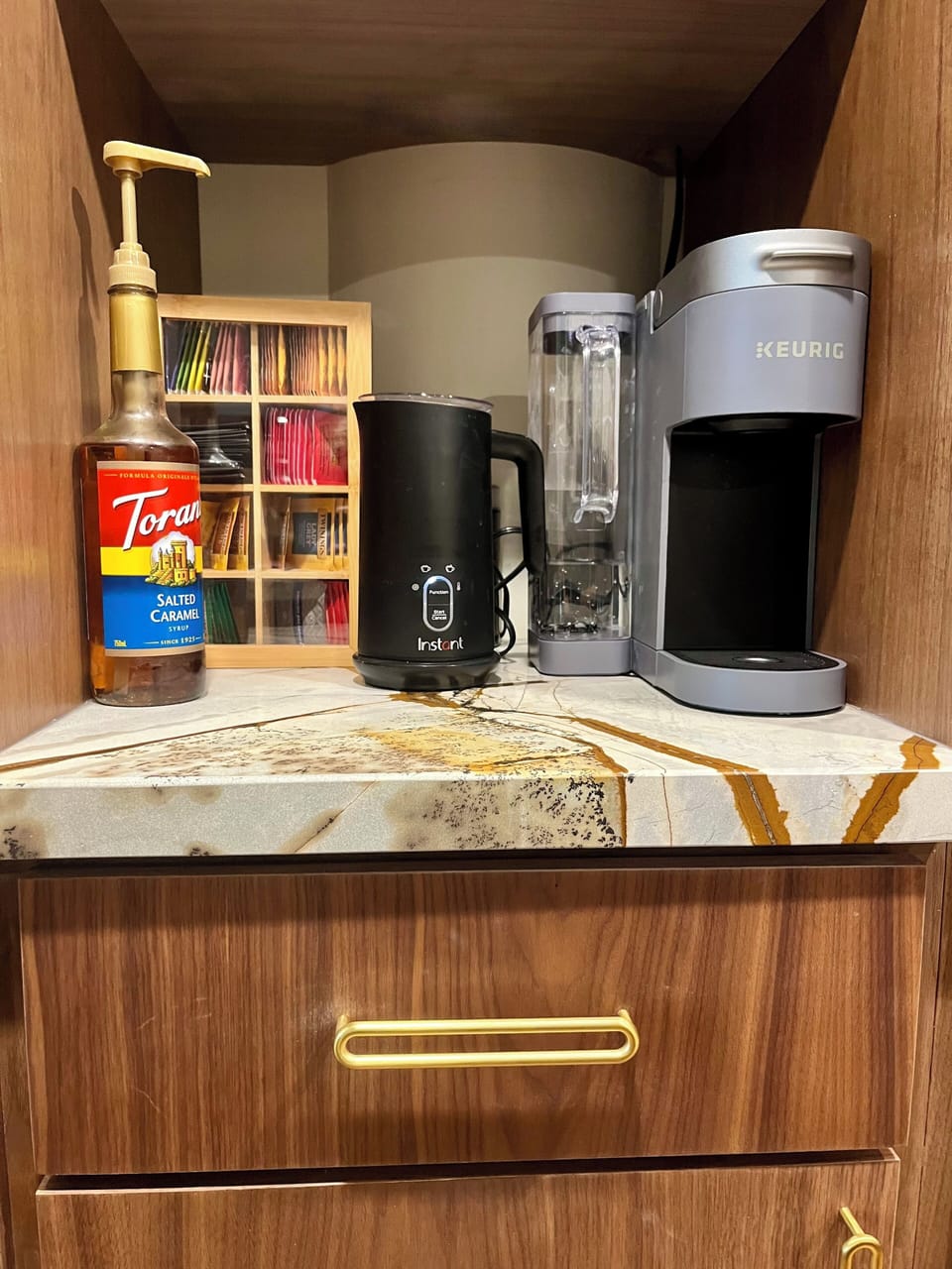 Coffee and tea station with milk frother and Keurig