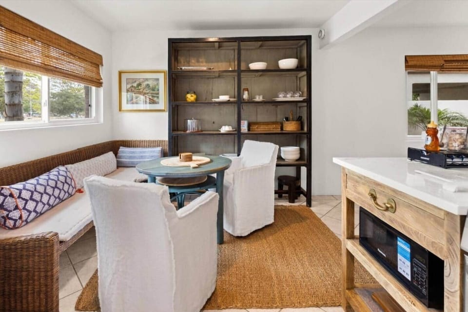Cozy Dining Nook