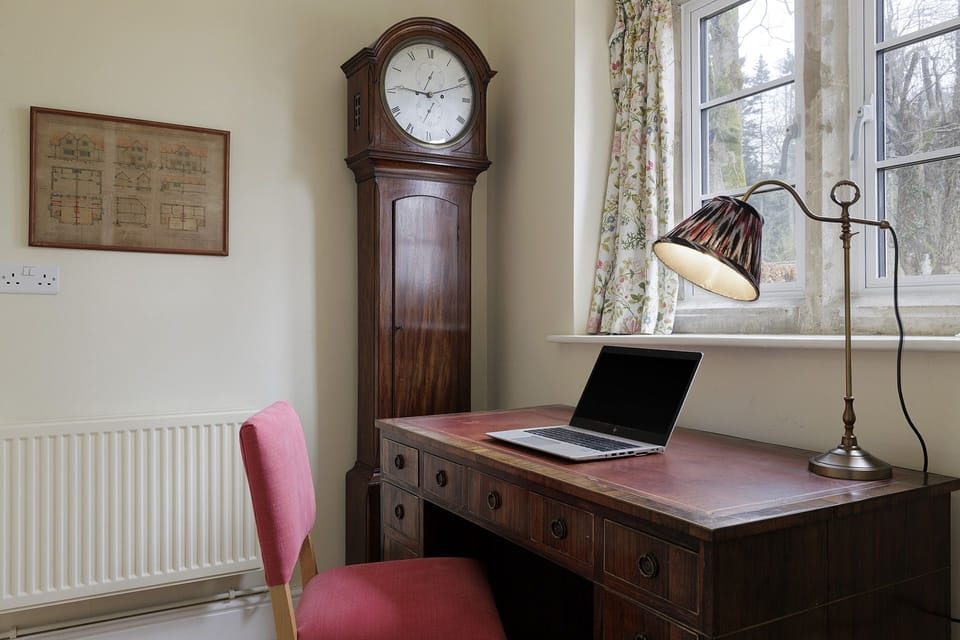 Cotswold Cottage Study - StayCotswold