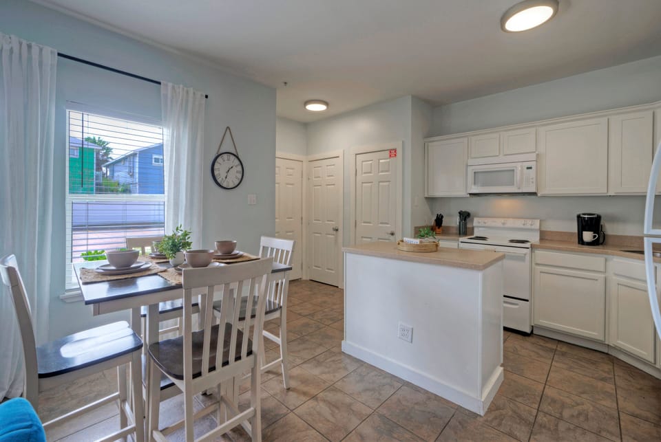 Open layout offers seamless transitions.