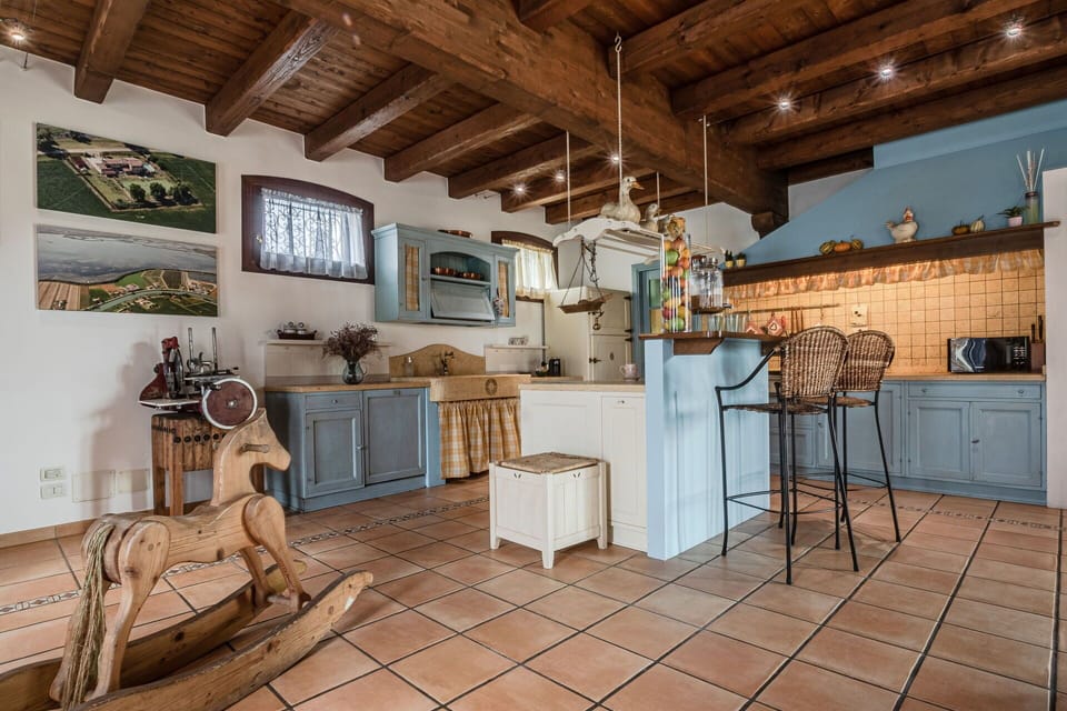Autumn, Kitchen, Spring, Summer