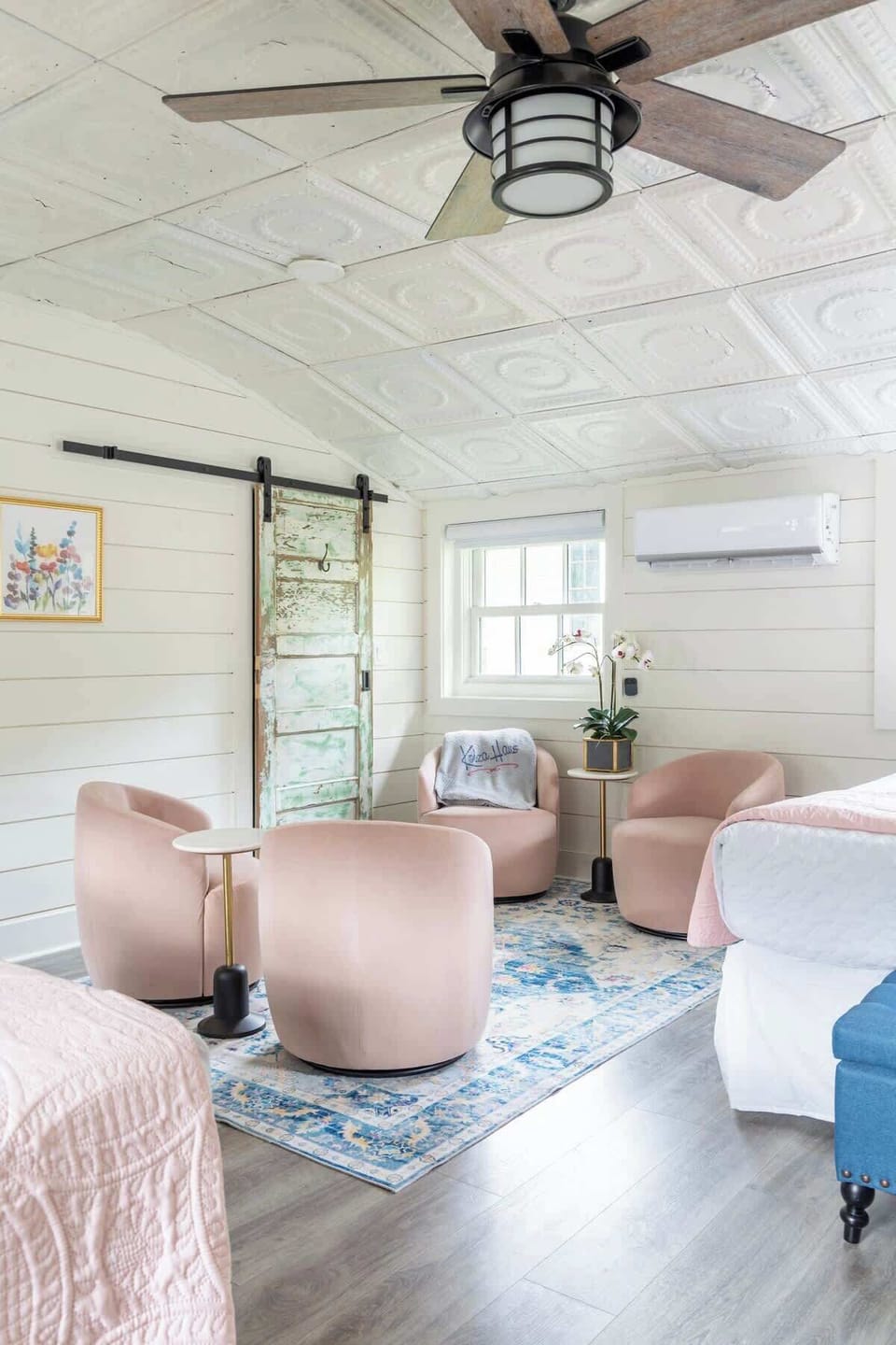 Cottage: No reservations needed—just grab a seat and dig in.