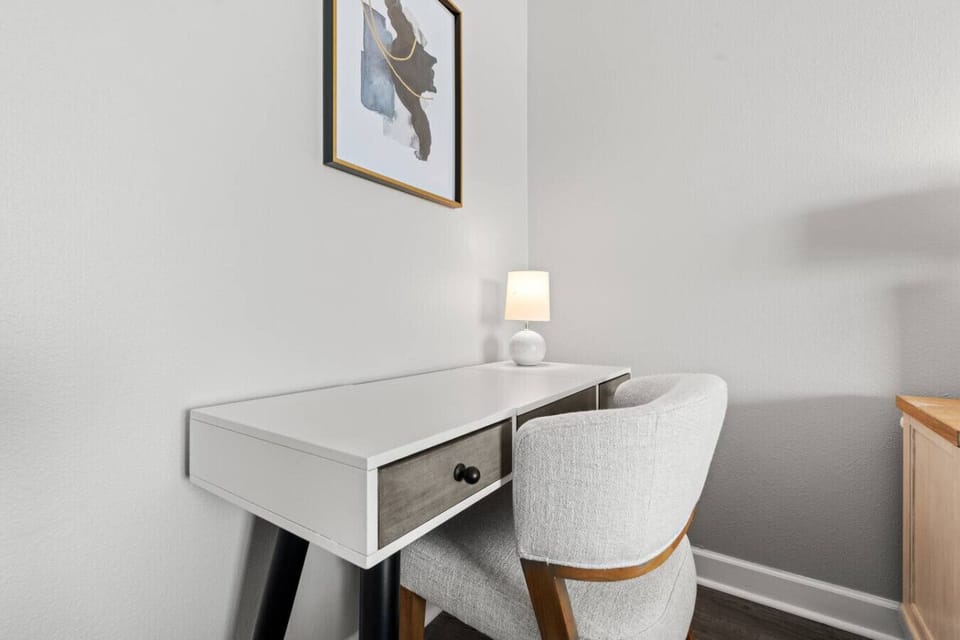 Desk and pop-up mirror for vanity