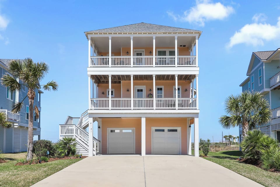 Welcome to the Parrot House hosted by Pointe West Vacation