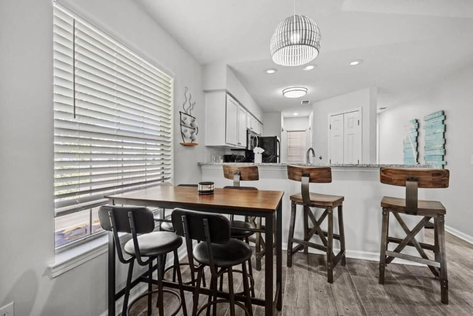 Kitchen and Dinning Room