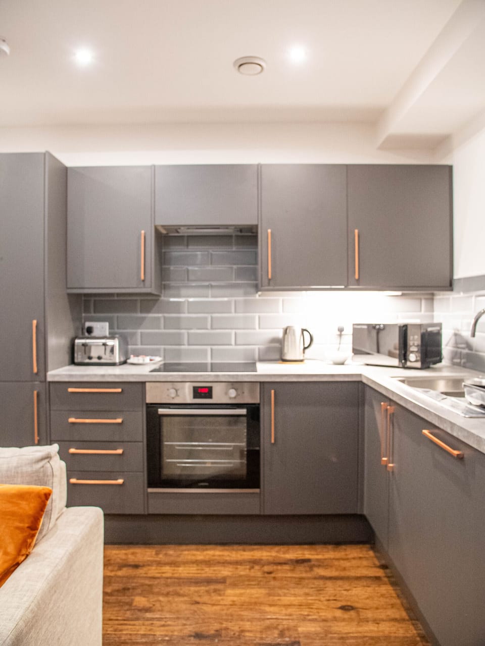 Fully Equipped Kitchen – Cook, Dine & Enjoy Your Huddersfield Stay