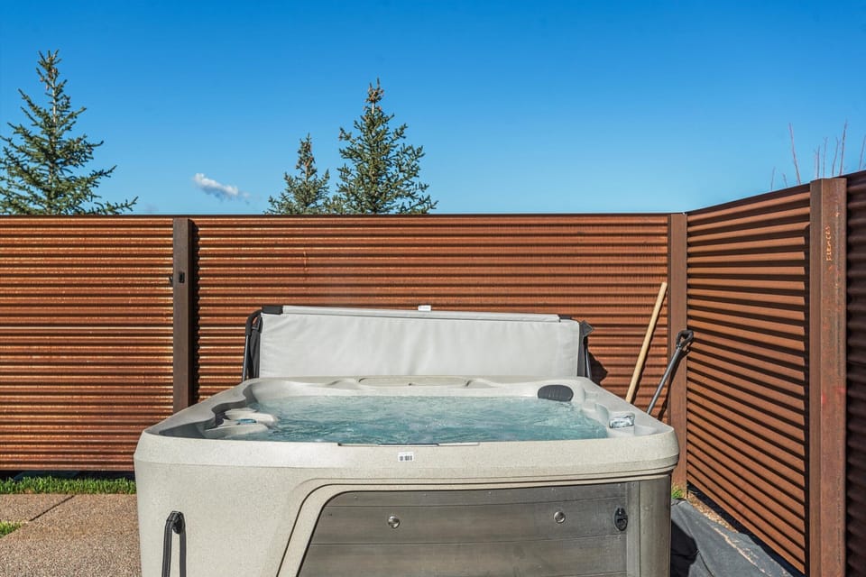 Relax in the hot tub by day or under the stars by night