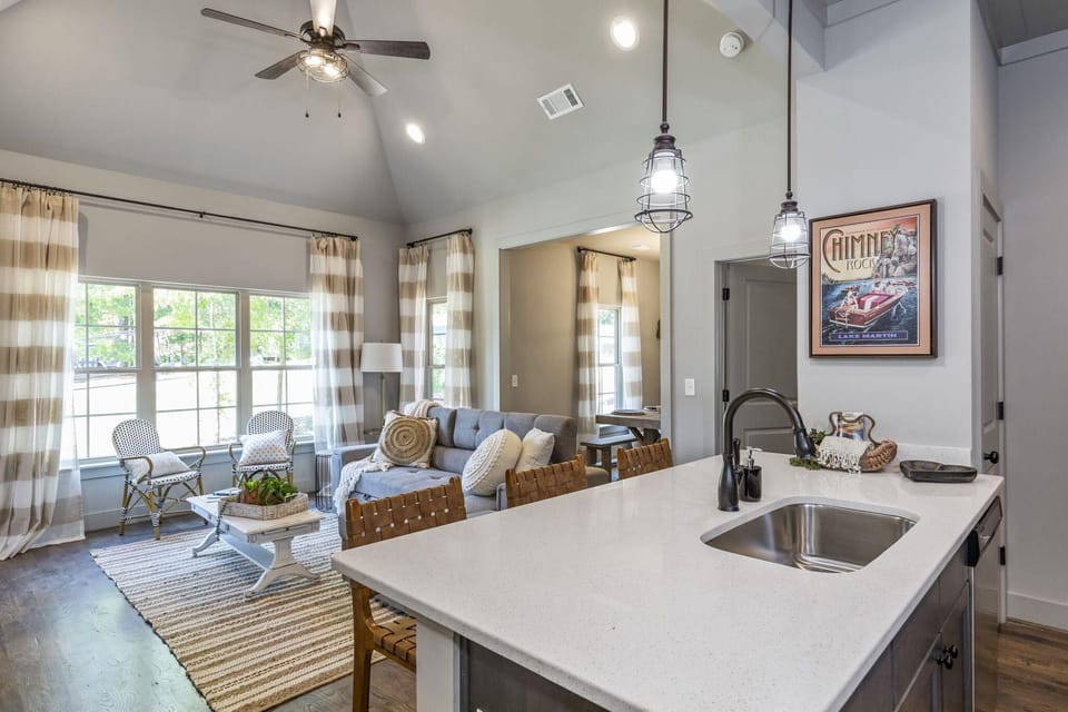 Open Kitchen (2)