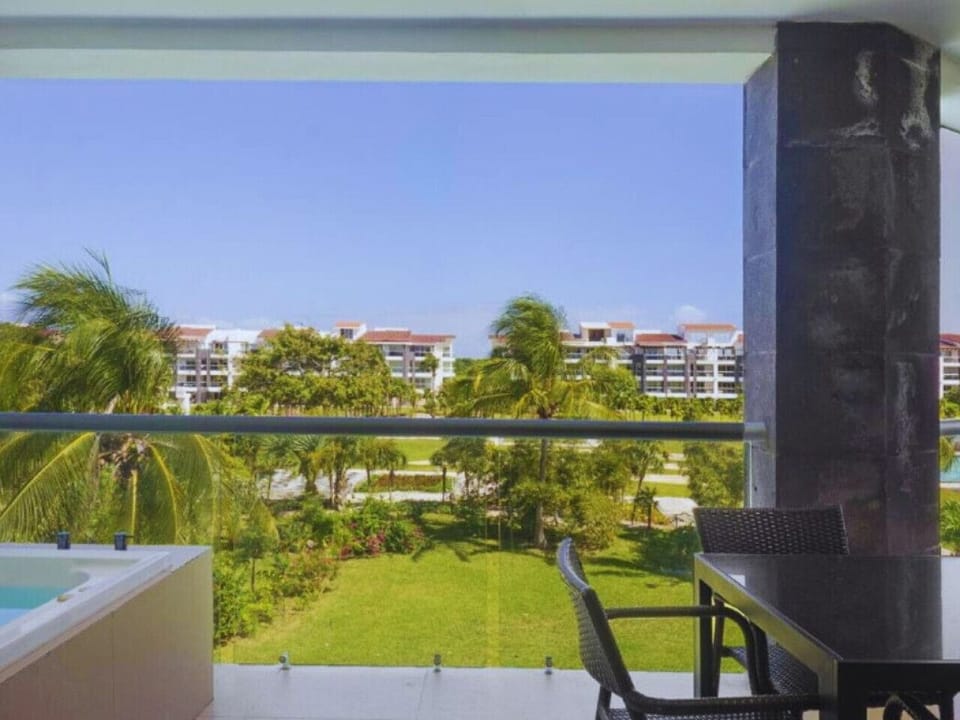 Mareazul Beachfront Resort, Playa Del Carmen