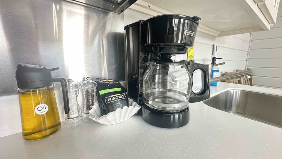 Coffee Maker with Coffee and Filters (Salt - Pepper & Oil)