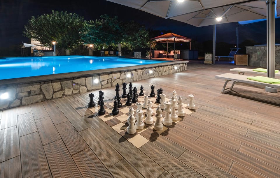pool