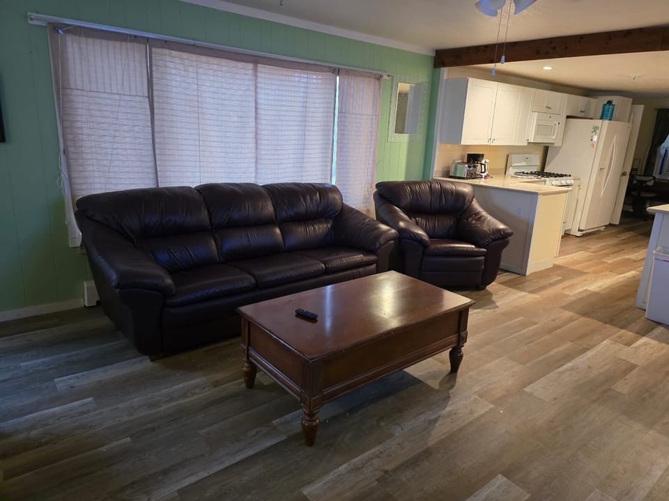 Image picker 546E5EAC 64D5 4D82 9139 D2C9C2D78046 34624 000006005C0CC9BA