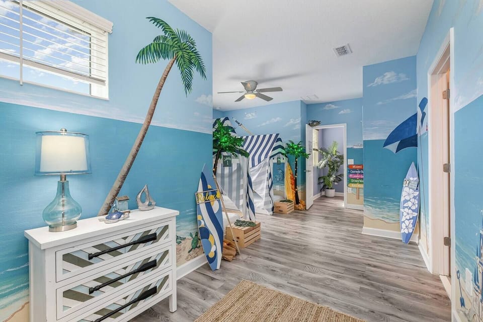 Tropical themed bedroom