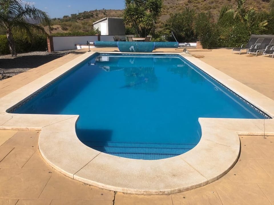 Salt pool