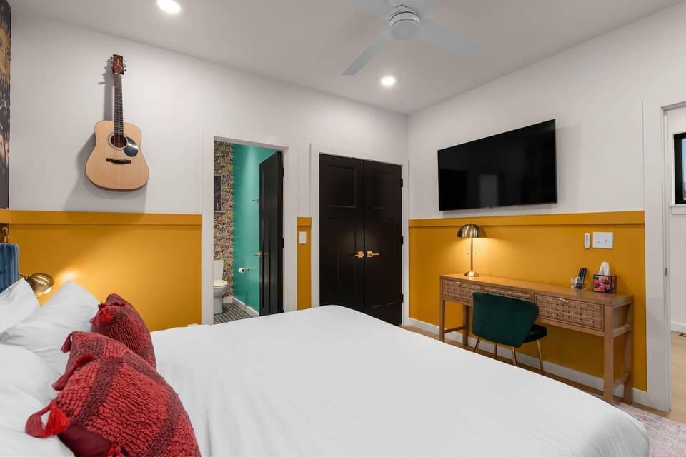 King Bedroom #4