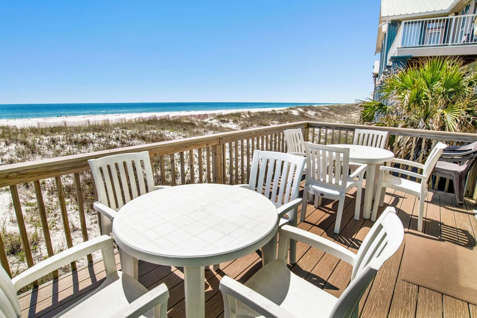Plenty of outdoor dining space, too!
