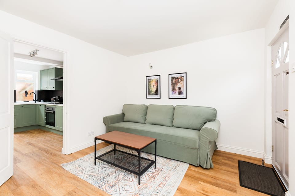 Living Room / Lounge