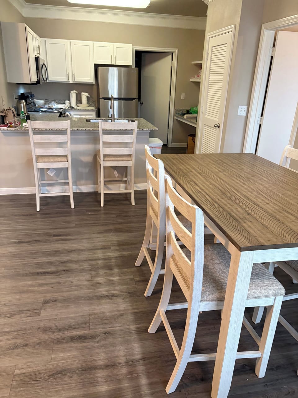 New breakfast table and chairs