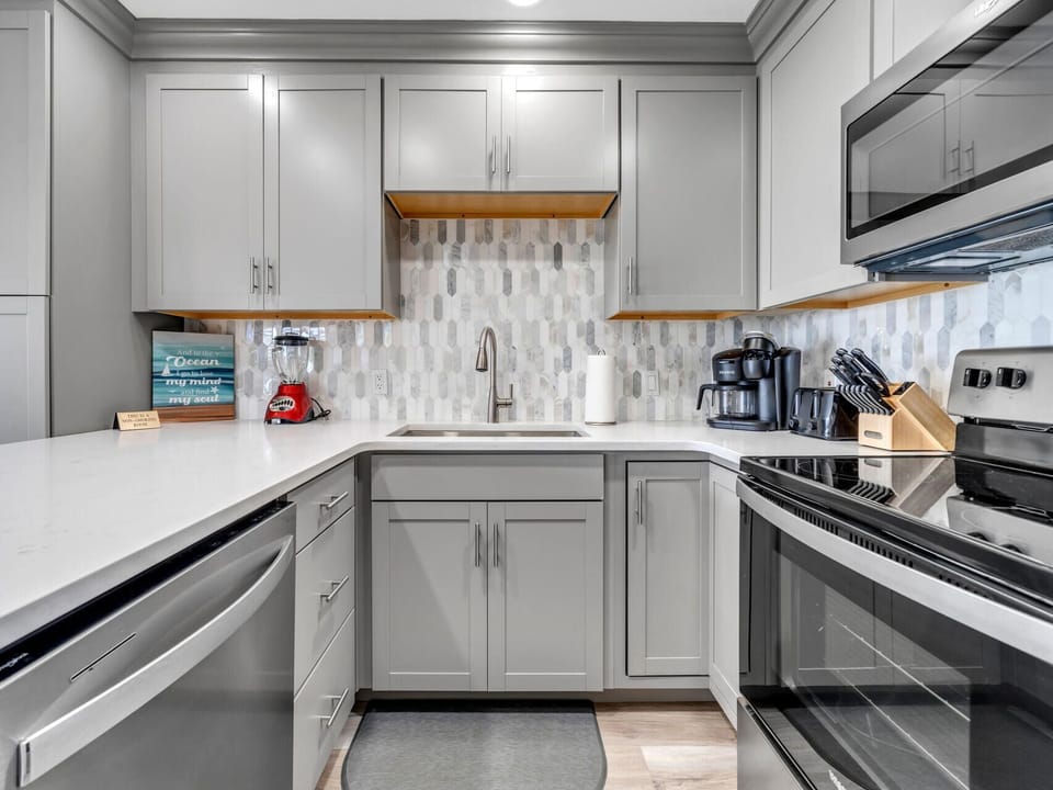 Well Equipped Kitchen For All Your Cooking Needs