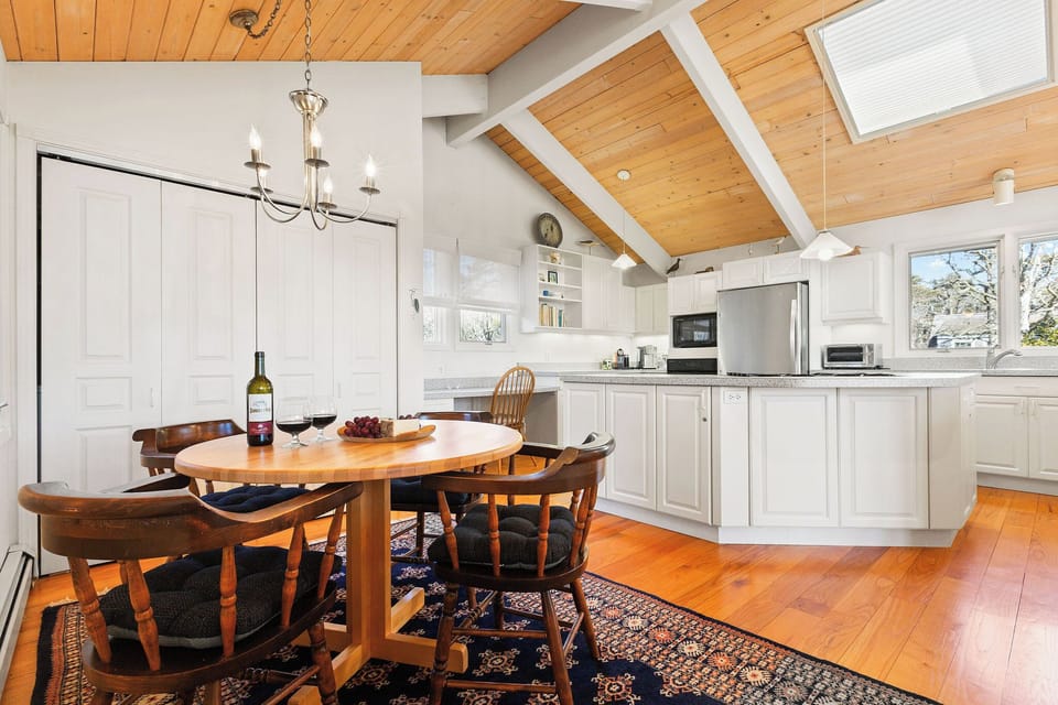 Cozy bistro nook in the kitchen—perfect for morning coffee & casual meals!