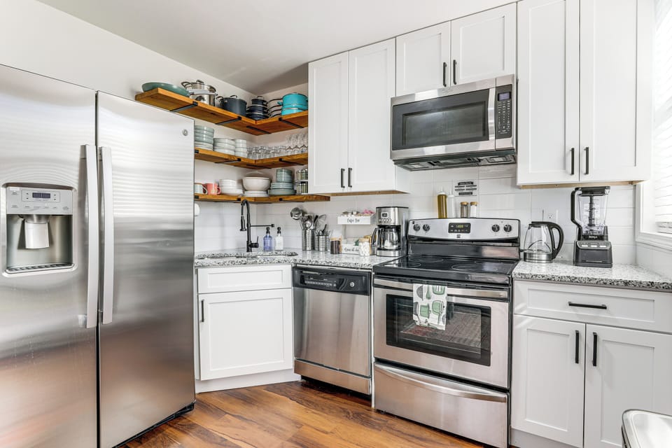 Kitchen | Drip Coffee Maker | Dishwasher | Cooking Basics
