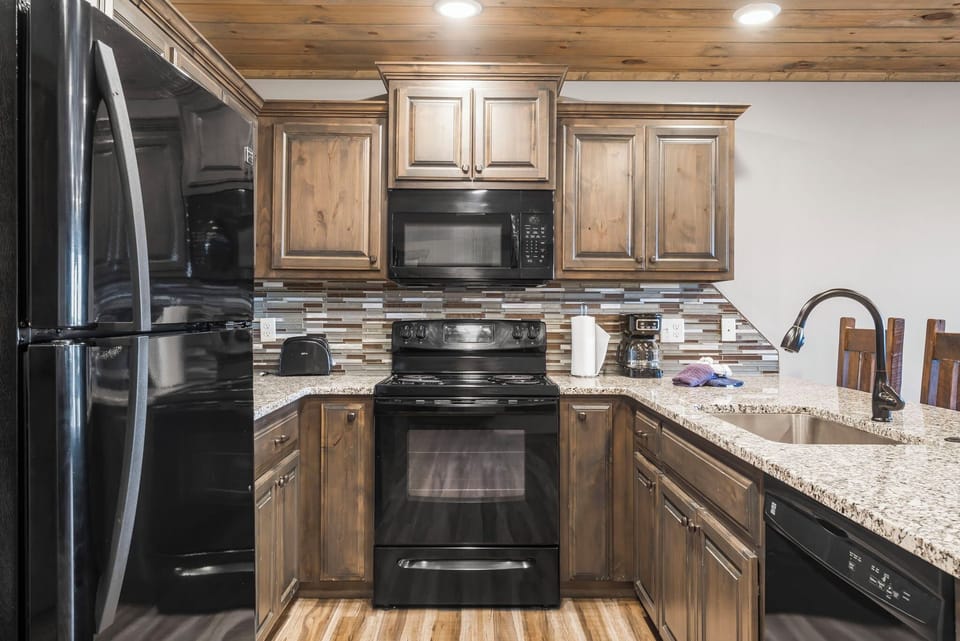 Full Kitchen