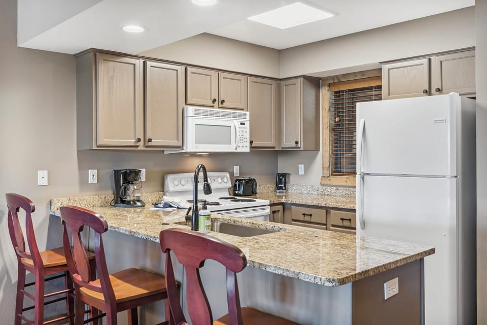Full Kitchen with Major Appliances