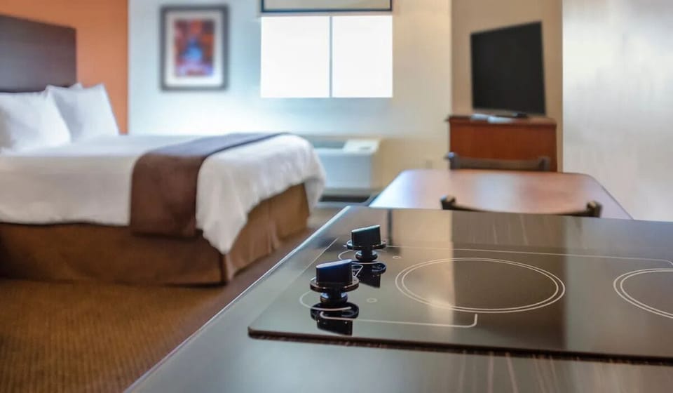 Cook up quick bites on the convenient in-room stovetop.