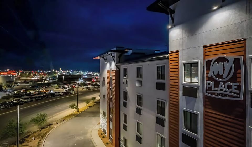 Arrive after dark and enjoy sparkling city lights nearby.