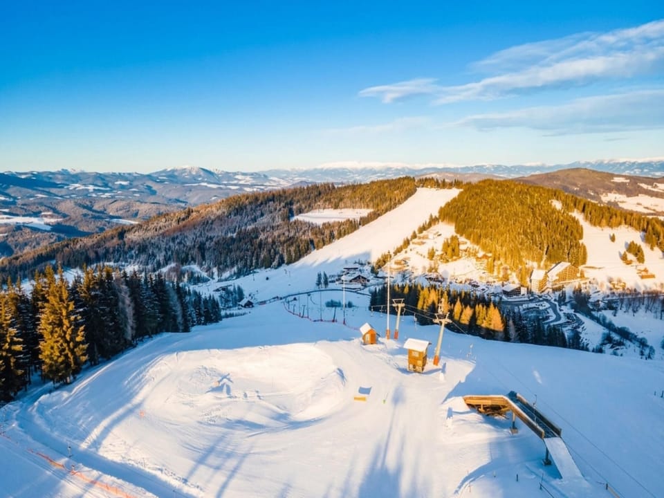 Region [winter] (>5 km)