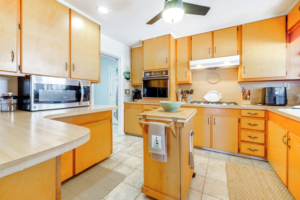 Kitchen | Cooking Basics | Microwave | Air Fryer | Stove | Oven